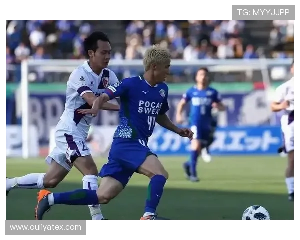 FC琉球迎战山形山神展开激烈对决期待精彩瞬间与精彩进球的碰撞